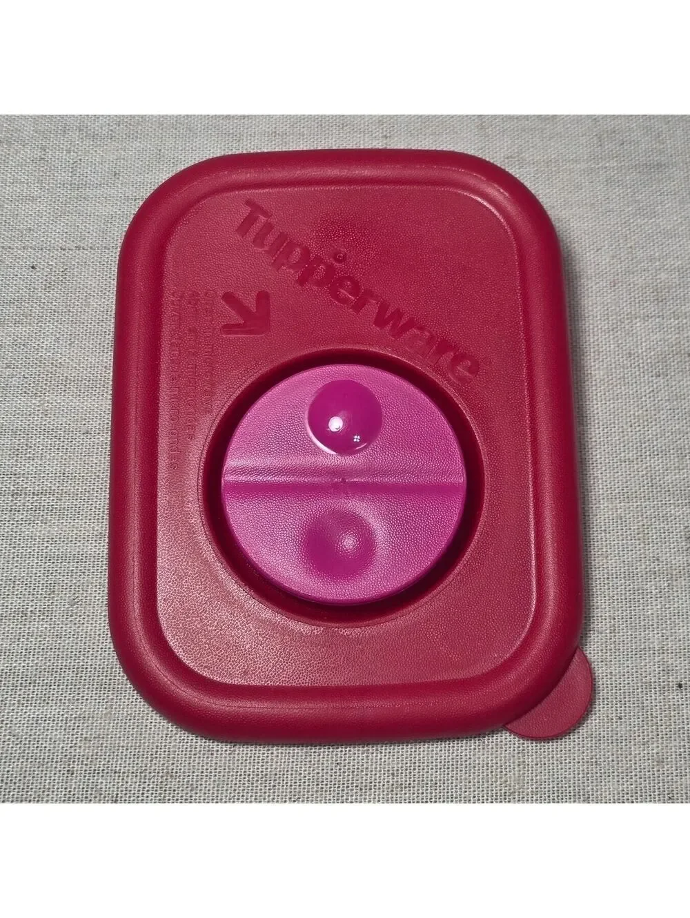 Tupperware Rock N Serve Replacement Lid Pink 3388A-6 Microwave Vent Cover Pink
